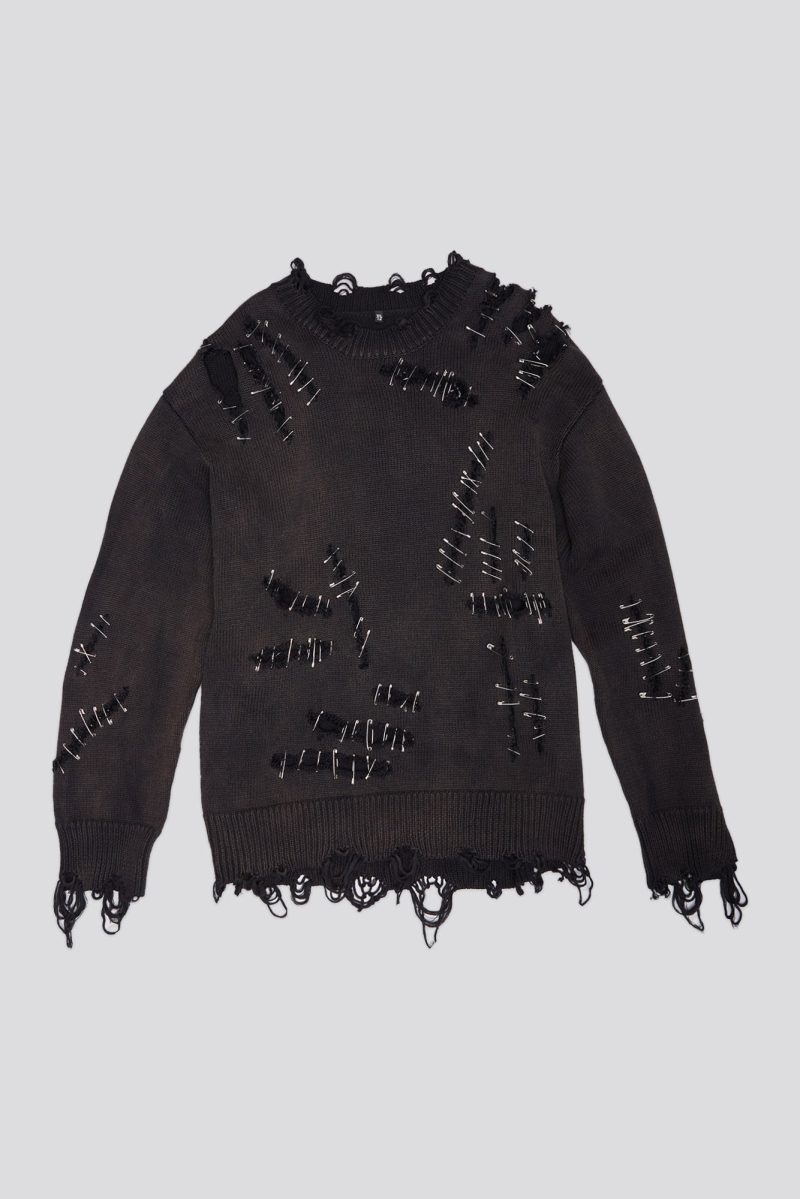 r13 slashed boyfriend sweater black with pins 40355431907497